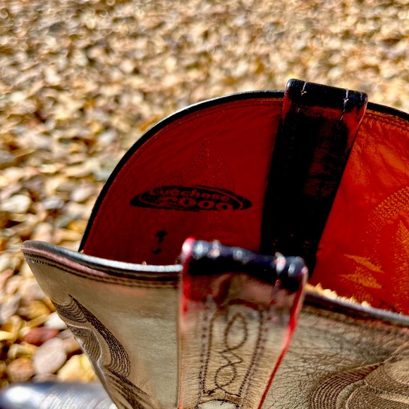 Authentic Lucchese Beautiful Black Cherry Boots 10.5 D photos don’t do justice! - Picture 12 of 15